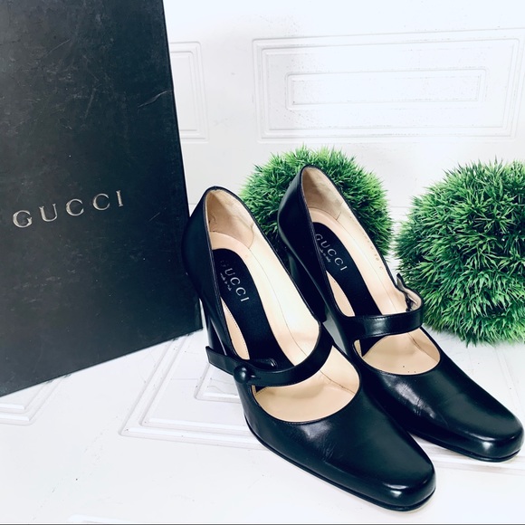 Gucci Shoes - Host pick Gucci leather mary jane pumps